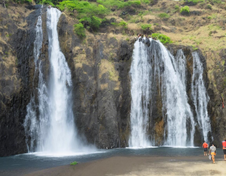 Tantangan dan Persiapan Menuju Air Terjun di Taman Nasional Komodo